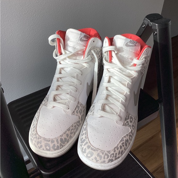 Nike Dunk Skinny High Red orange color with Leopard Print W 10 - Picture 2 of 4